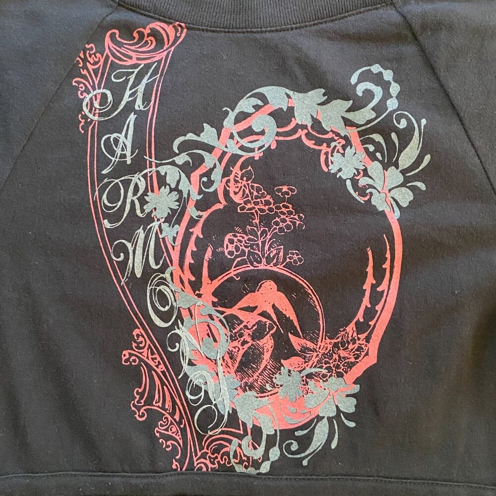 Women's Black Activewear Short-Sleeve Zip-Up Jacket, Bird Graphic Y2K style - Picture 5 of 10